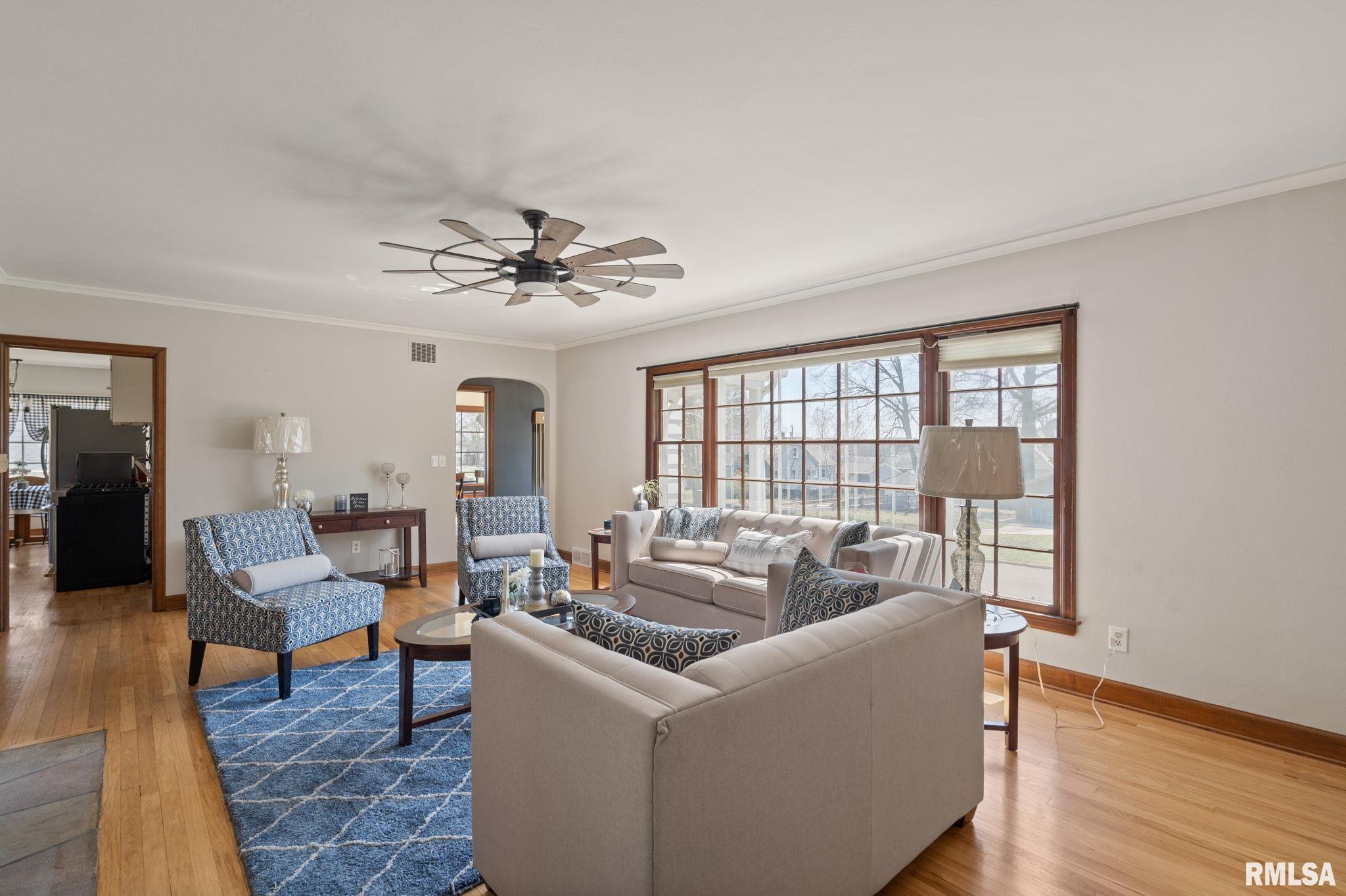 110 Grant Street, Bettendorf, Iowa image 11