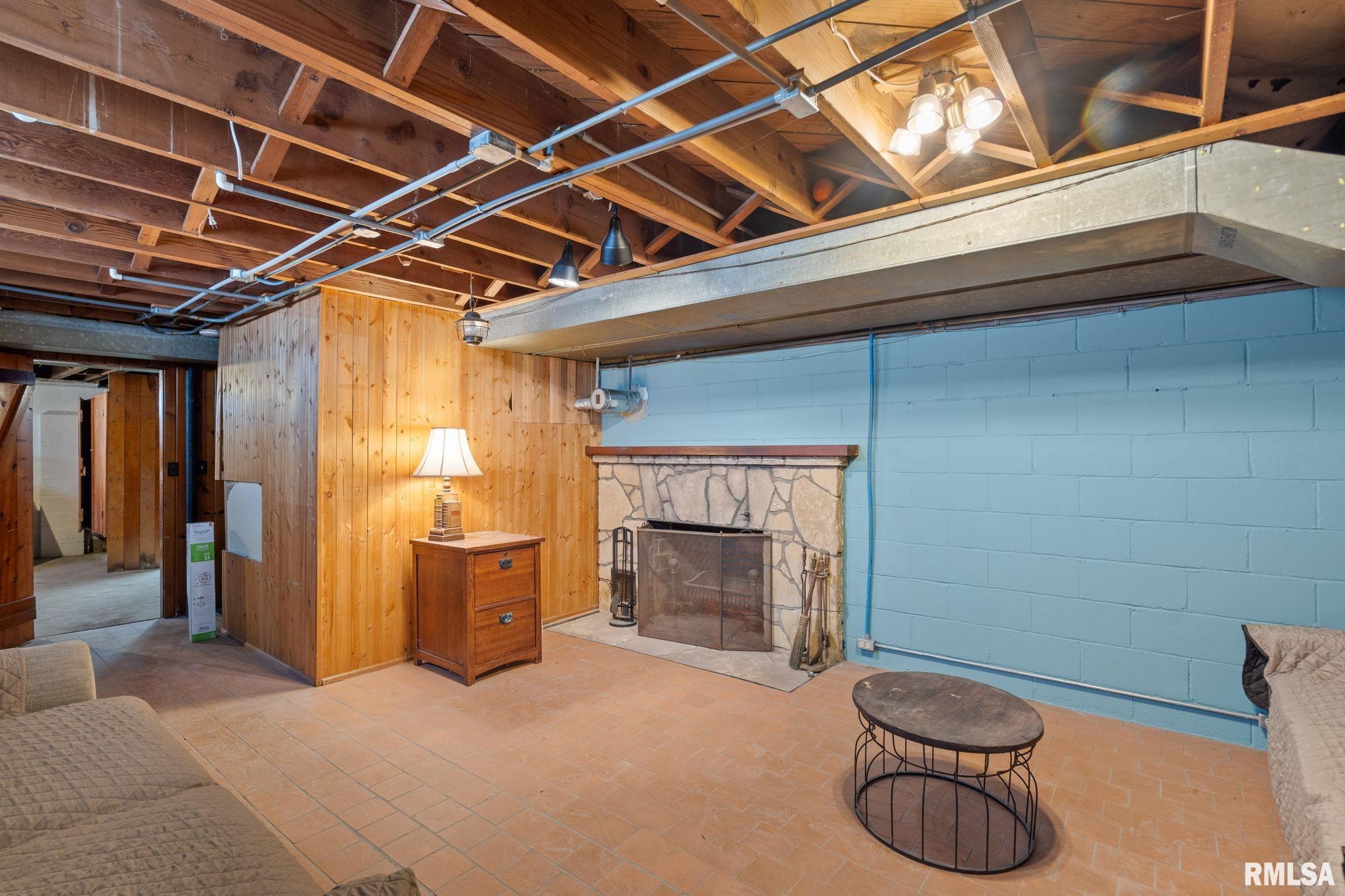 110 Grant Street, Bettendorf, Iowa image 28