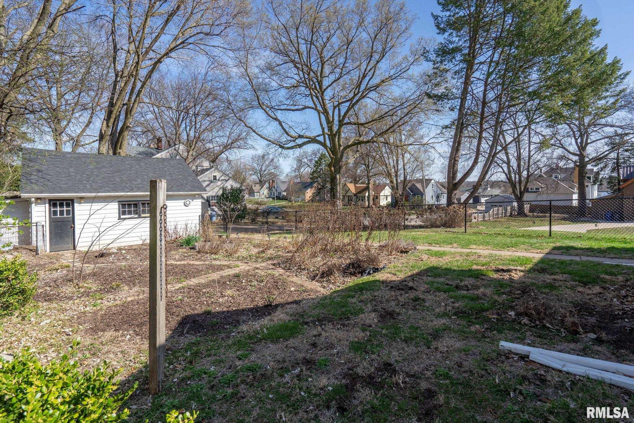 110 Grant Street, Bettendorf, Iowa image 31