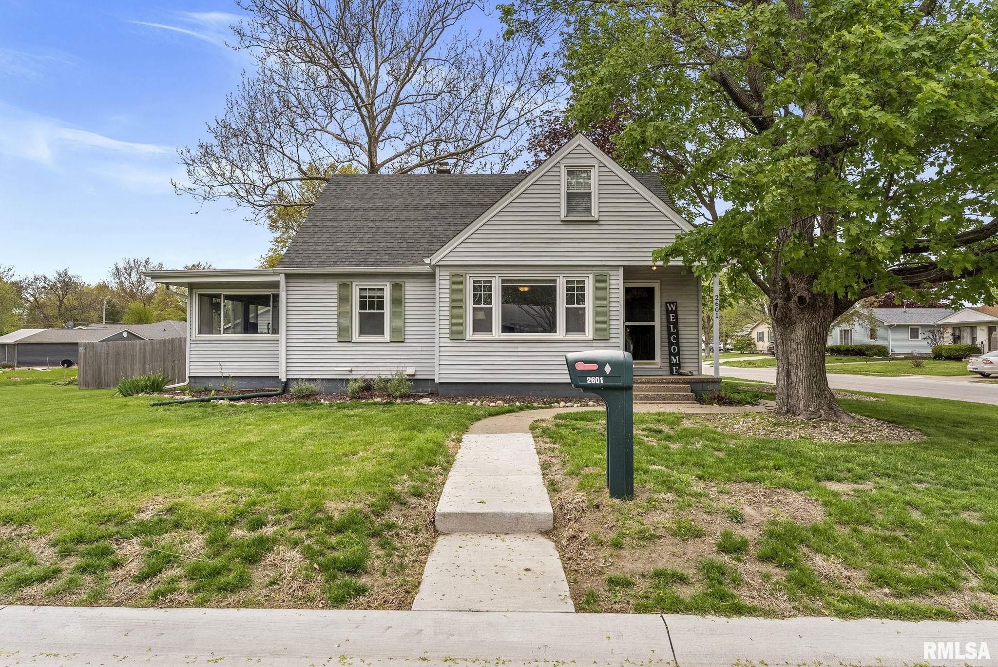 2601 47th Street, Moline, Illinois image 2