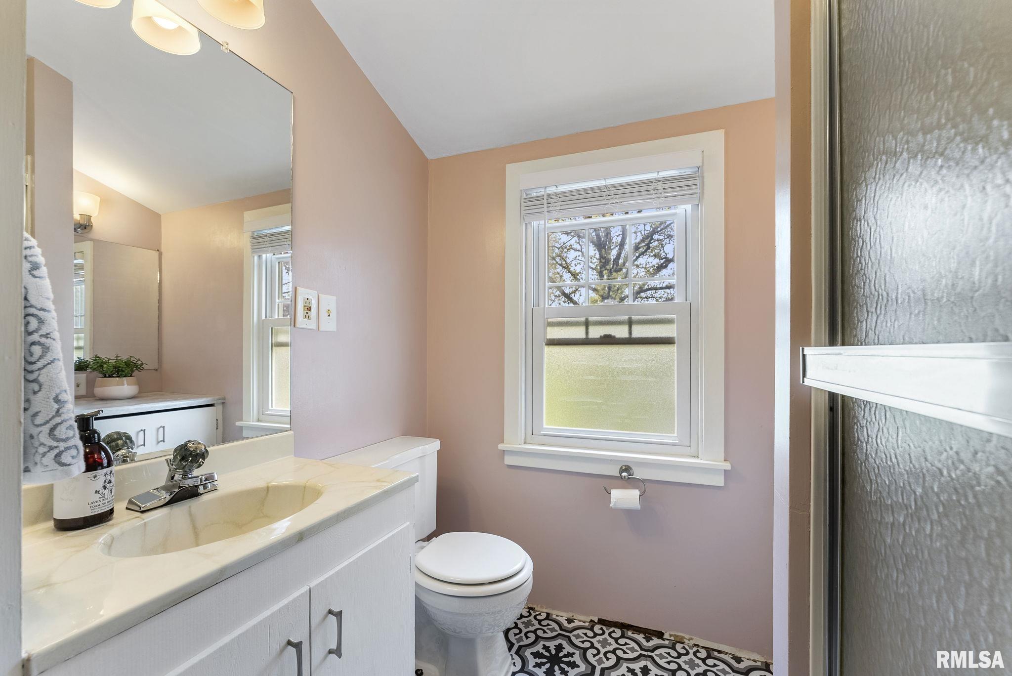 2601 47th Street, Moline, Illinois image 21