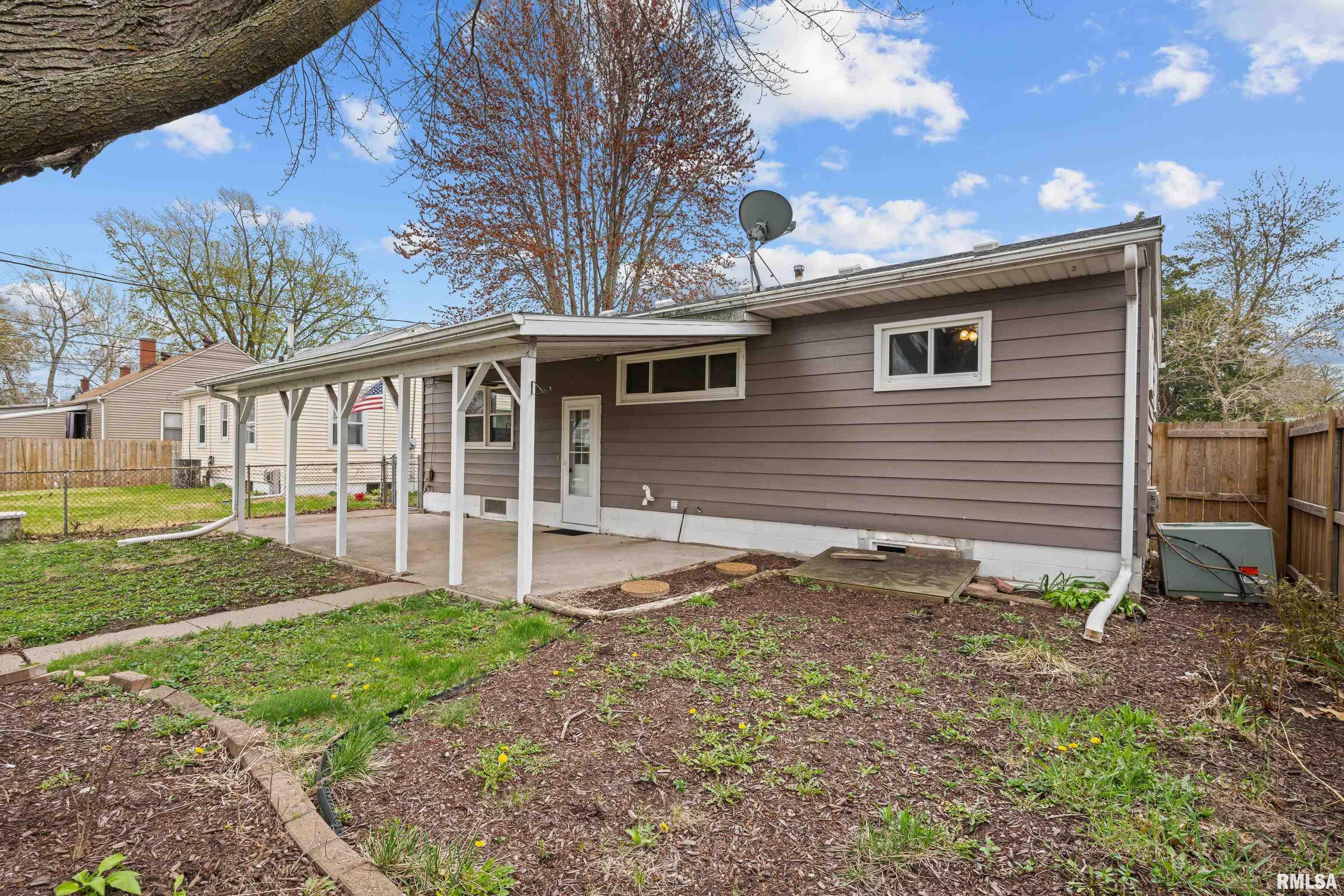 2924 Oak Street, Bettendorf, Iowa image 24