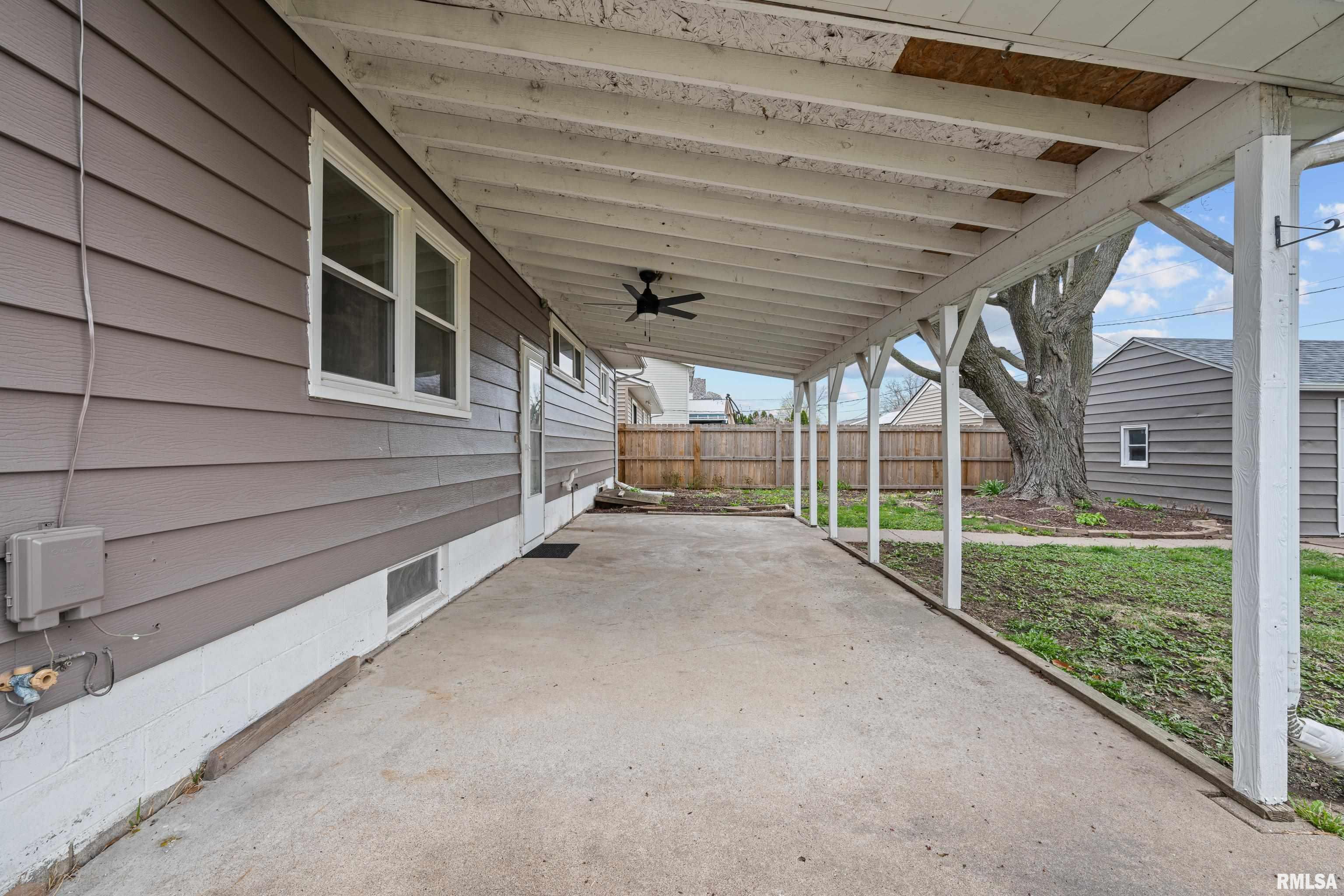 2924 Oak Street, Bettendorf, Iowa image 22