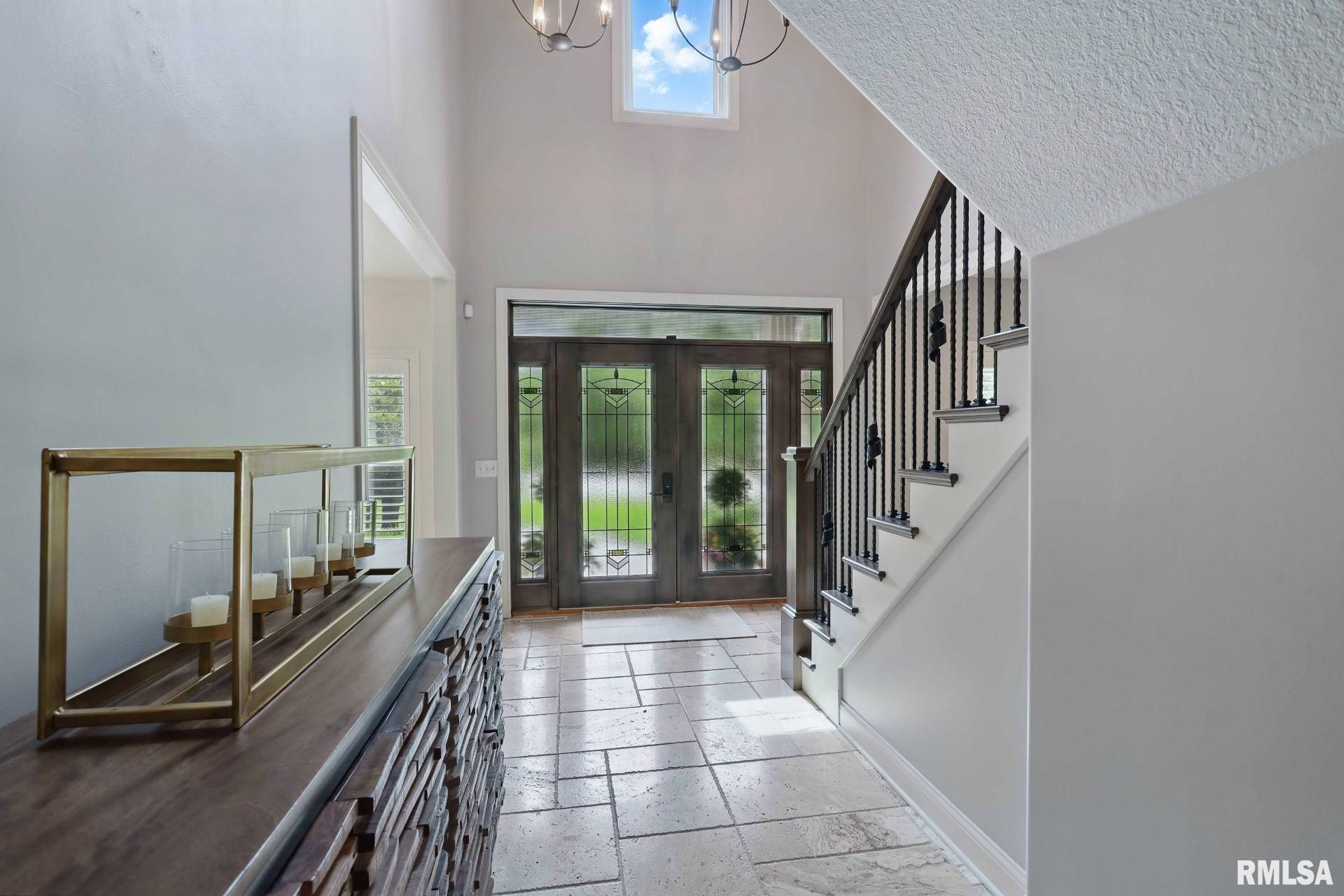 6531 Eagle Ridge Road, Bettendorf, Iowa image 3