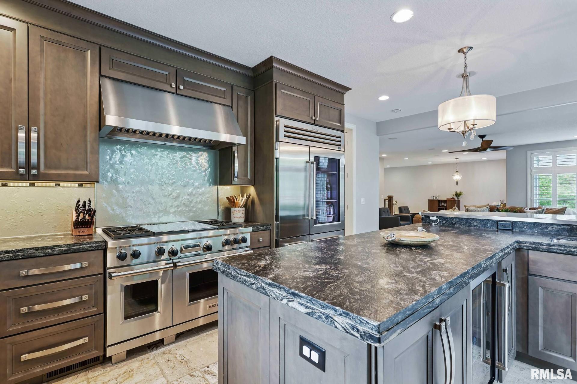 6531 Eagle Ridge Road, Bettendorf, Iowa image 10