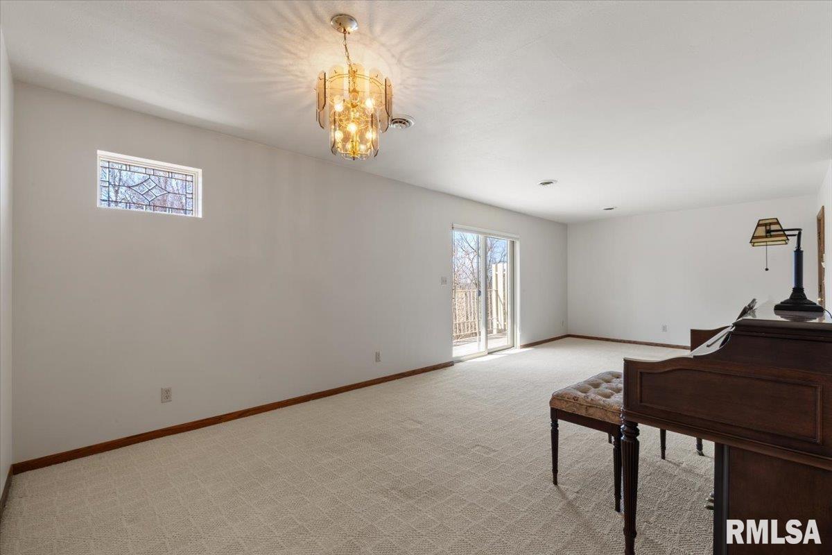 930 17th Street #24, Moline, Illinois image 9