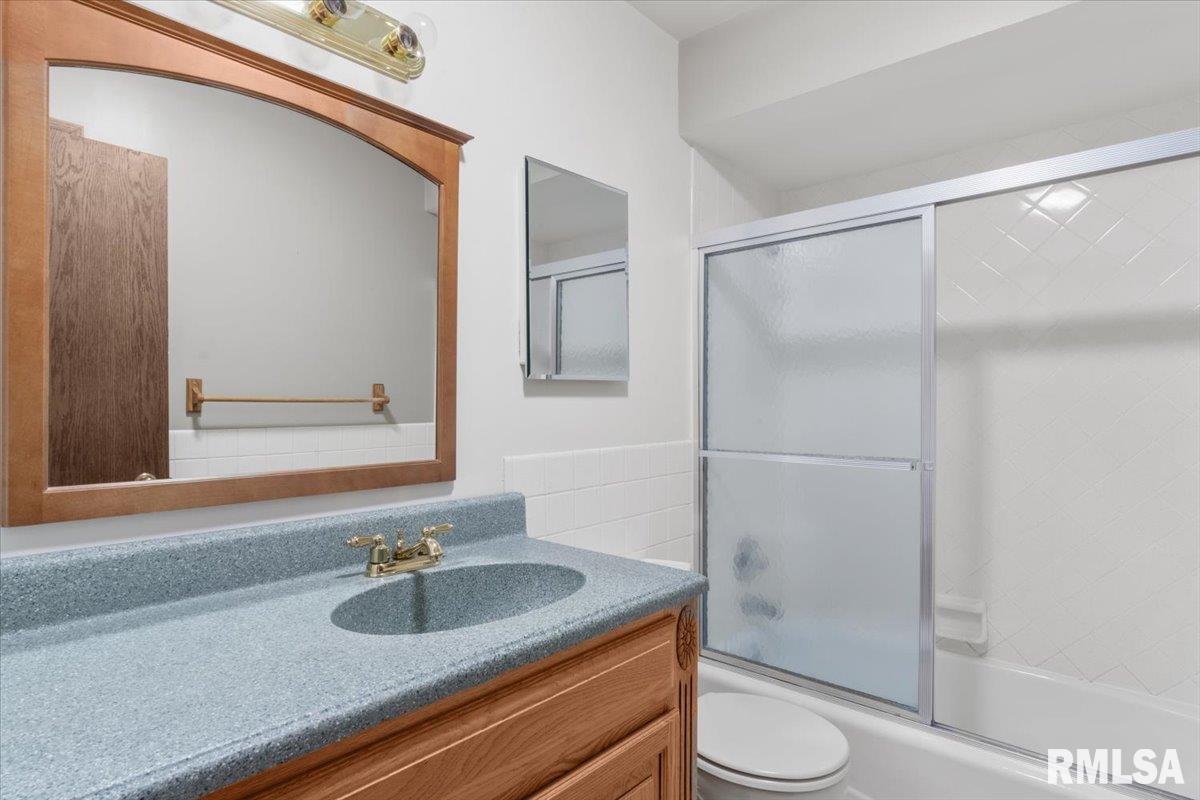 930 17th Street #24, Moline, Illinois image 21
