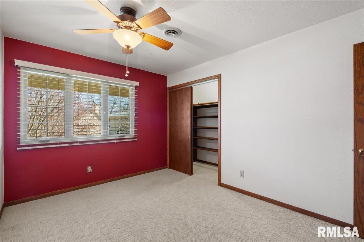 930 17th Street #24, Moline, Illinois image 30