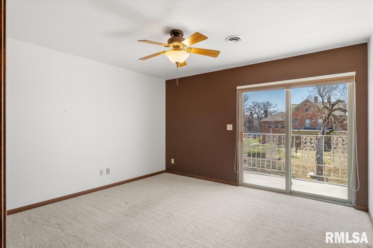 930 17th Street #24, Moline, Illinois image 27