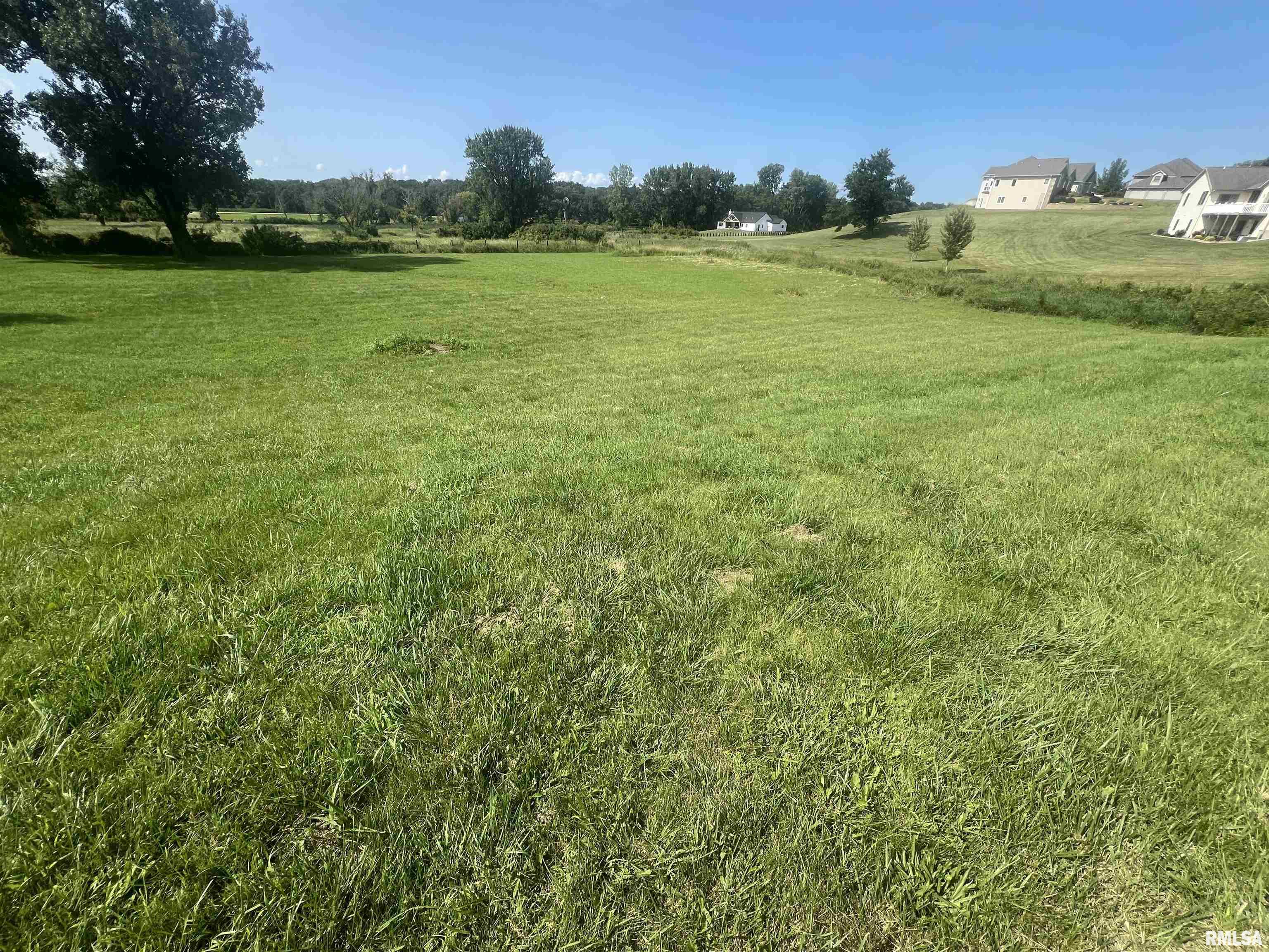 3081 Valley View Court, Clinton, Iowa image 1