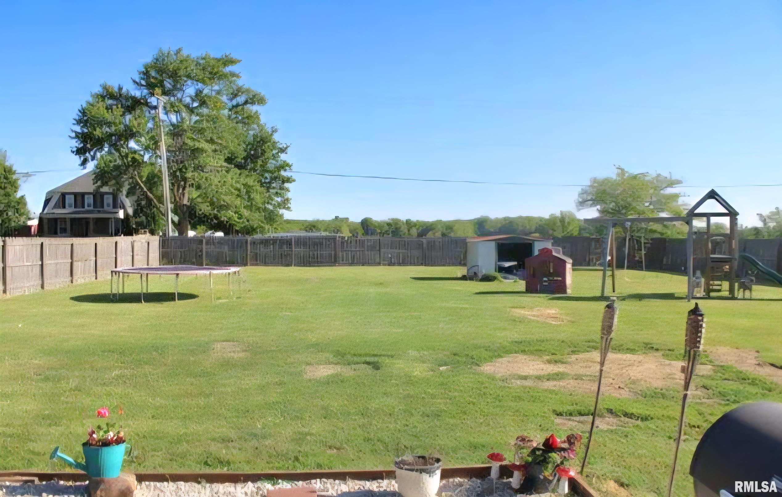 16338 E Red Maple Lane, Lewistown, Illinois image 5