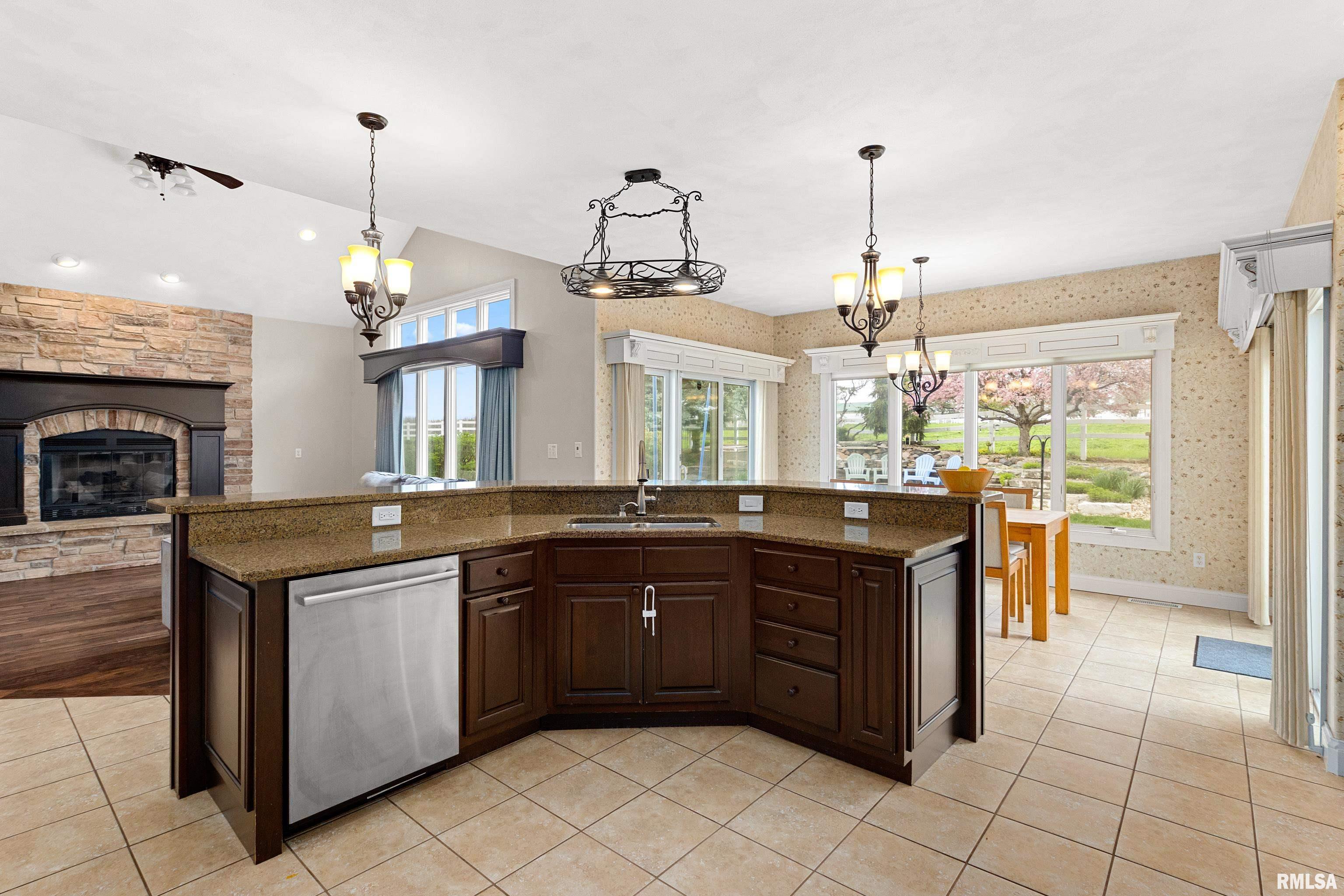 5825 W Ivybridge Place, Peoria, Illinois image 12
