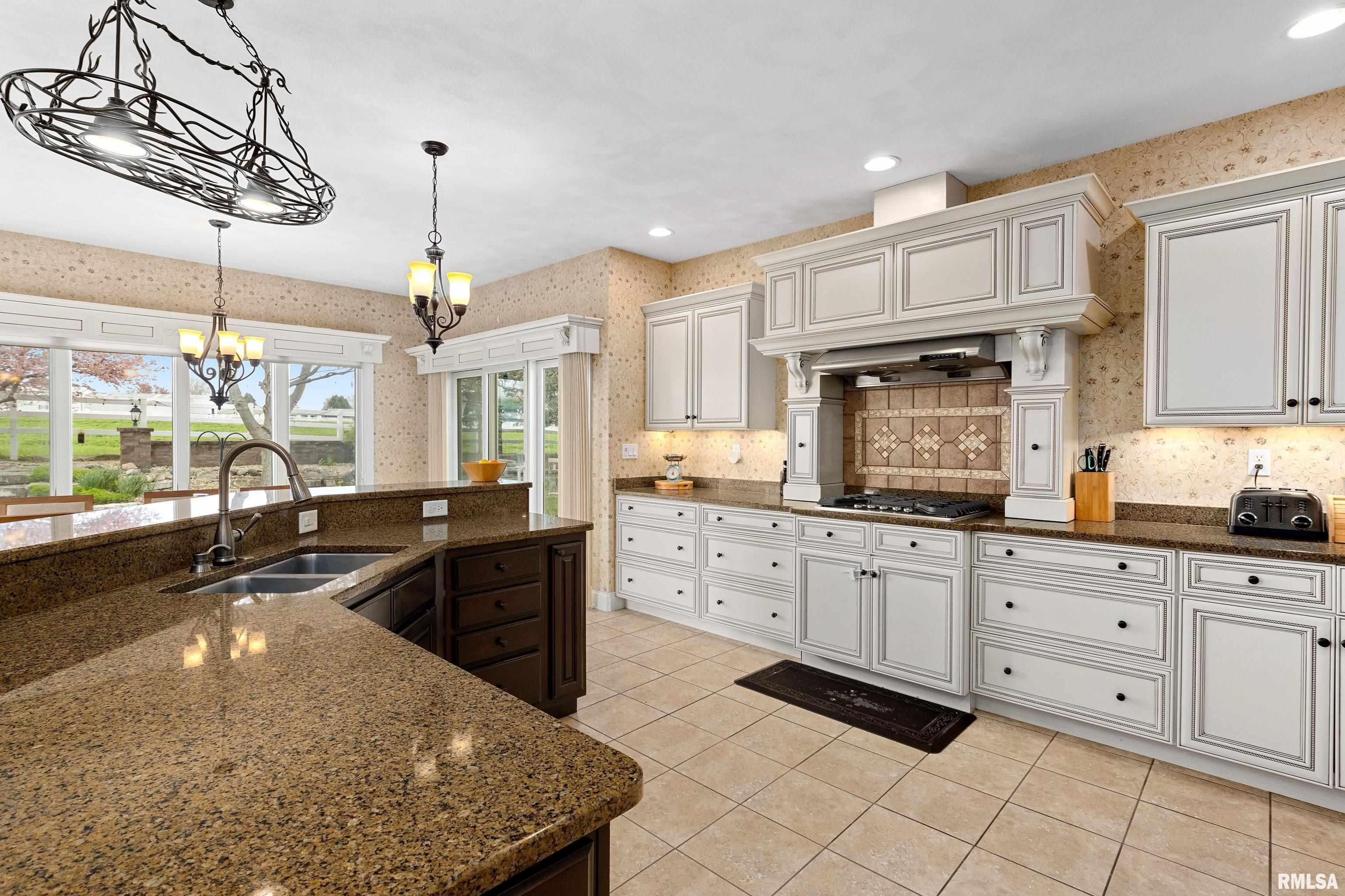 5825 W Ivybridge Place, Peoria, Illinois image 10
