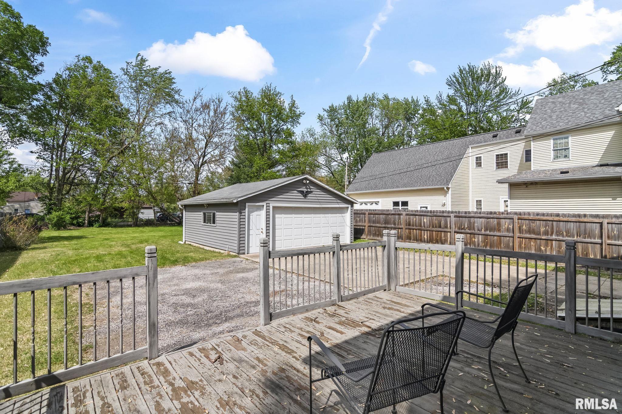 613 Black Avenue, Springfield, Illinois image 38