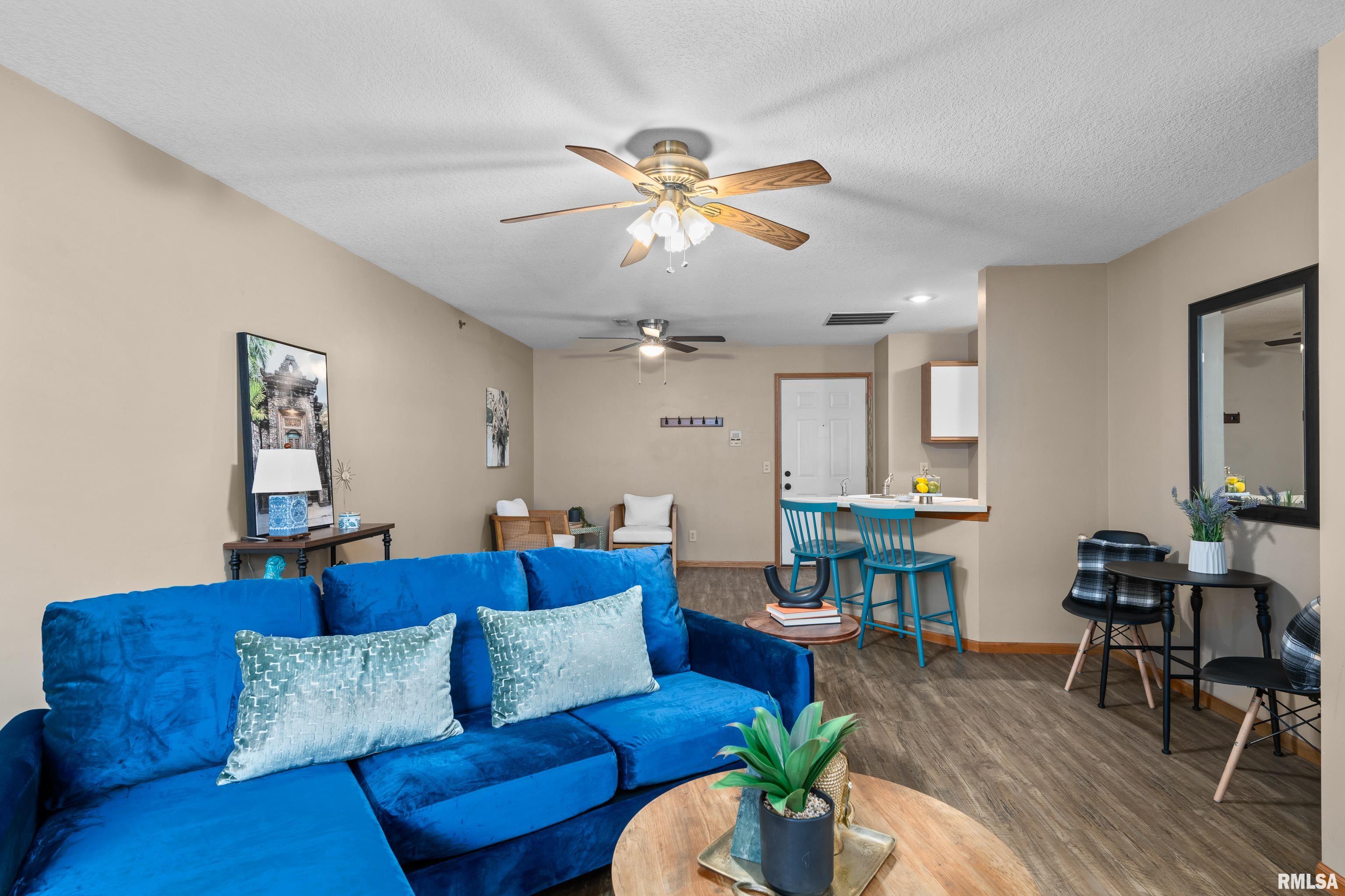 3814 Creek Hill Drive, Bettendorf, Iowa image 4