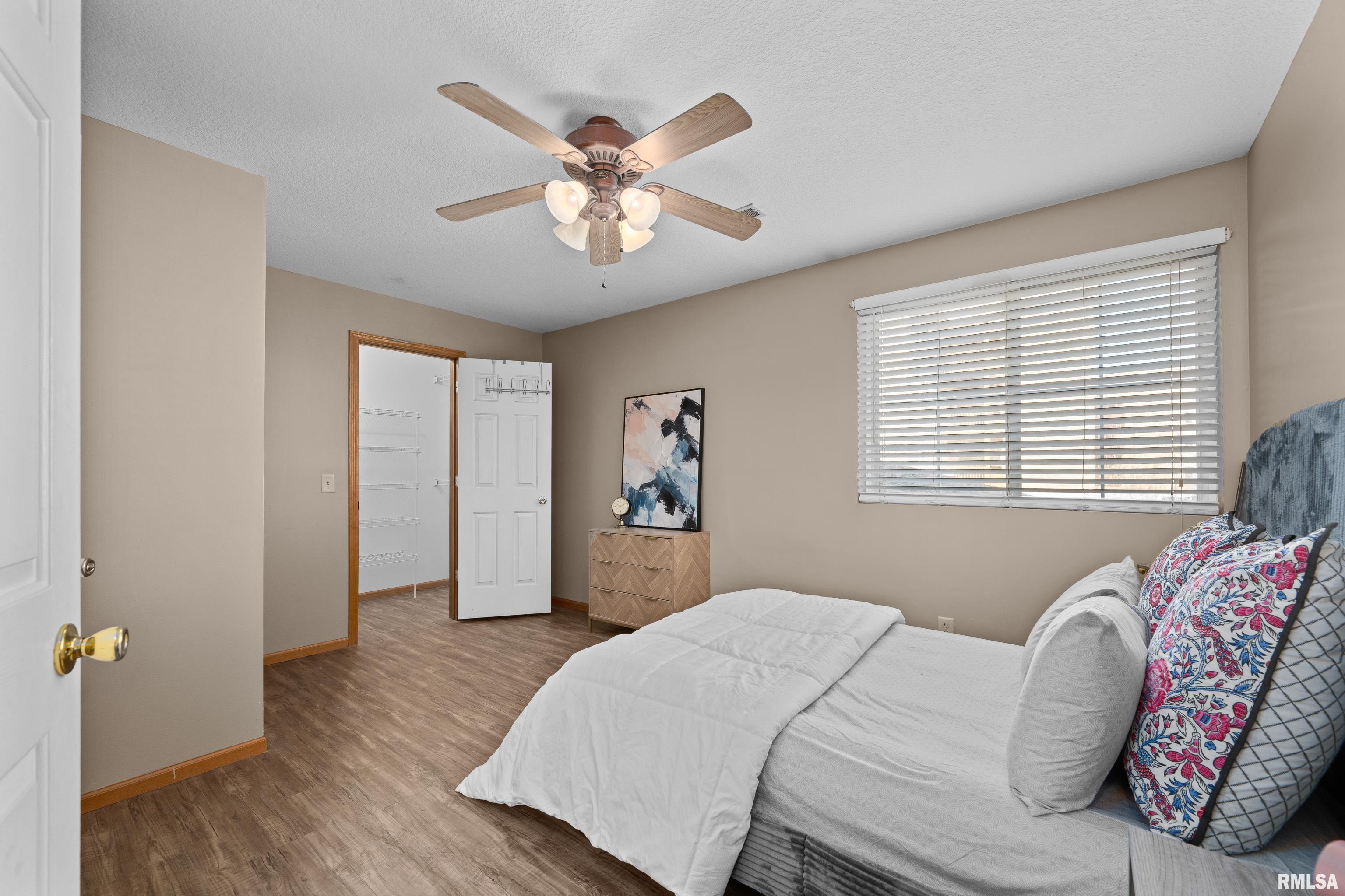 3814 Creek Hill Drive, Bettendorf, Iowa image 13