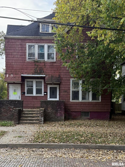 400 W Armstrong Ave – Investment Home