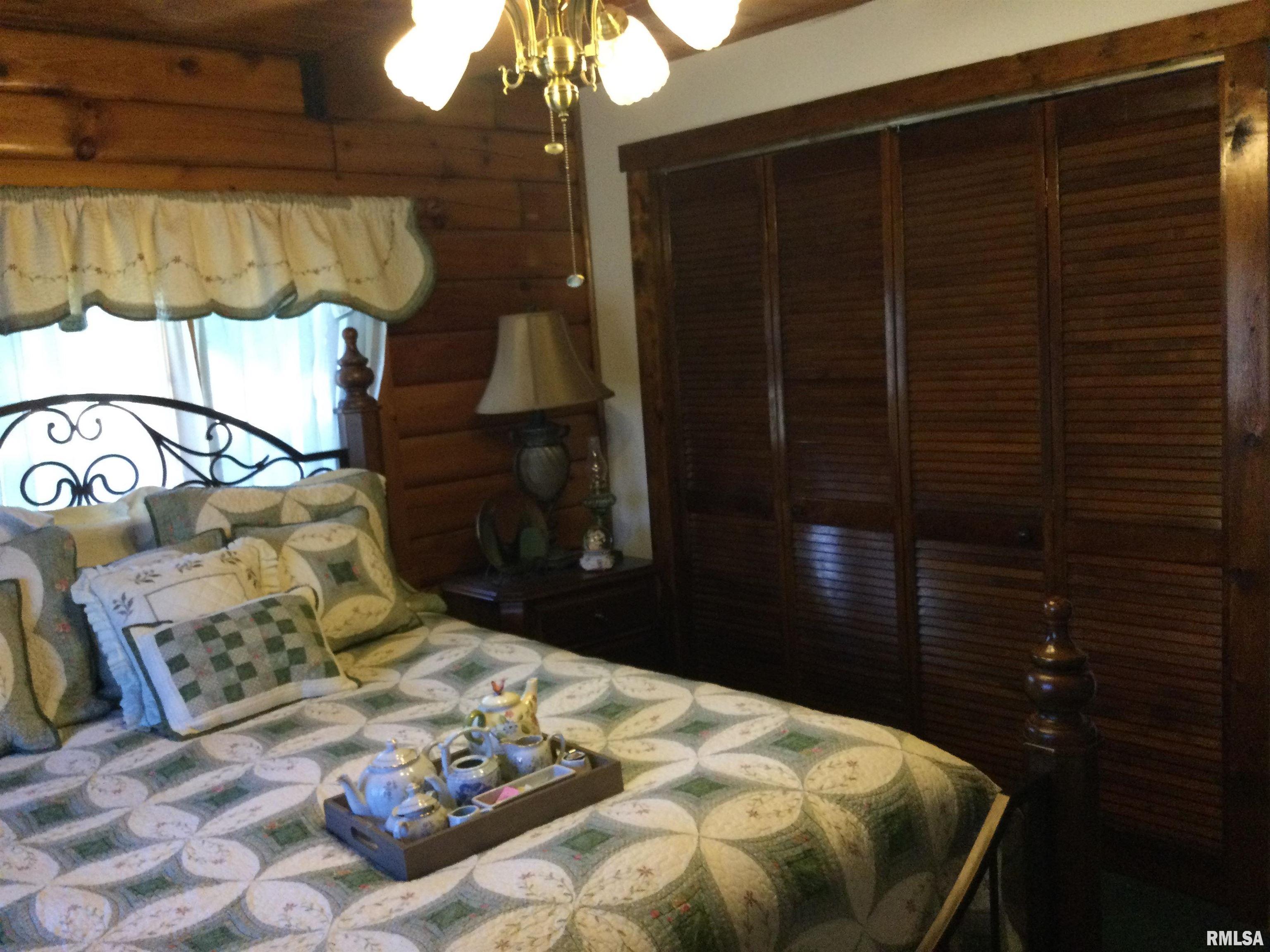 5453 Cherokee Lane, Carbondale, Illinois image 16