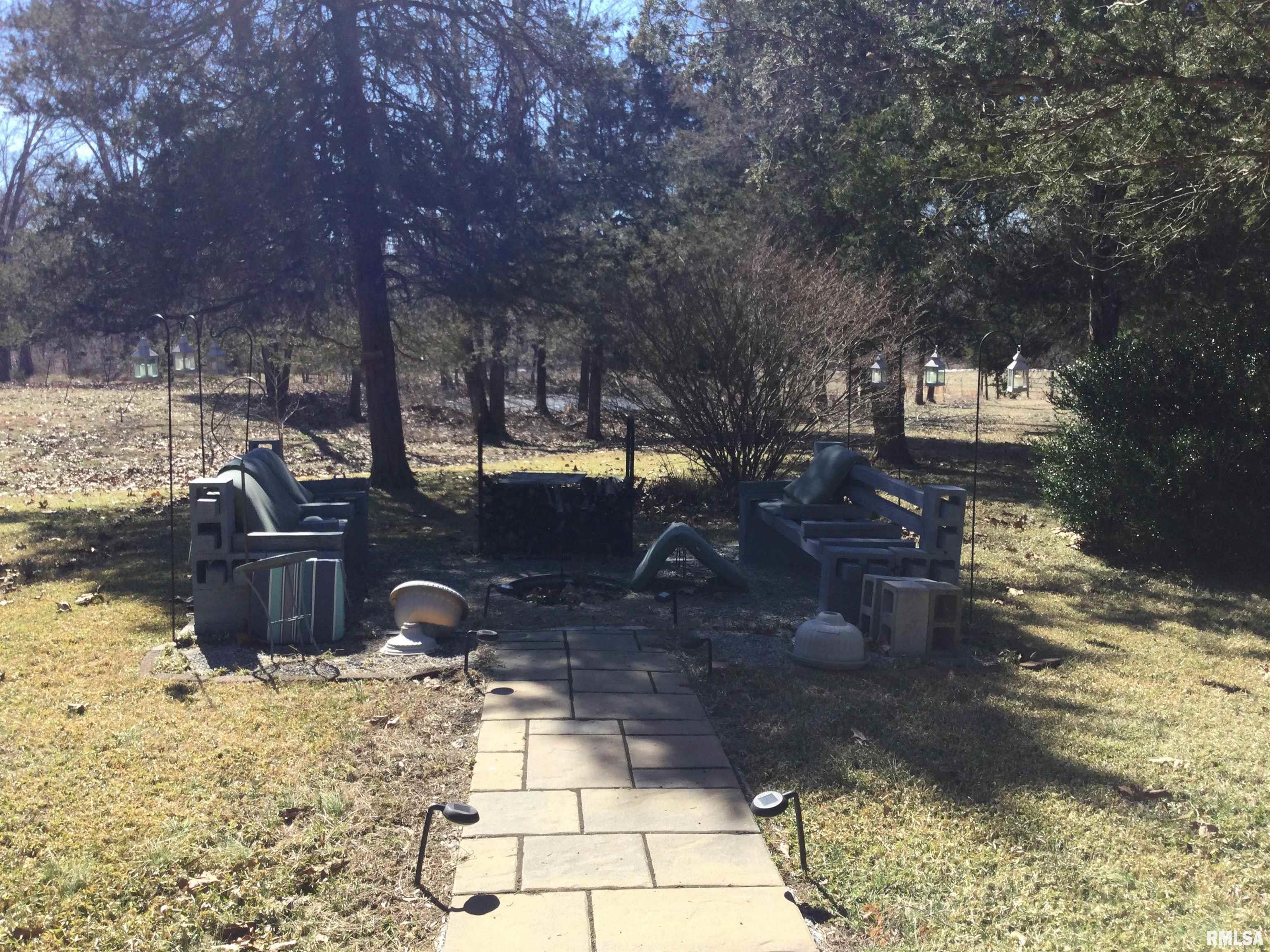 5453 Cherokee Lane, Carbondale, Illinois image 37
