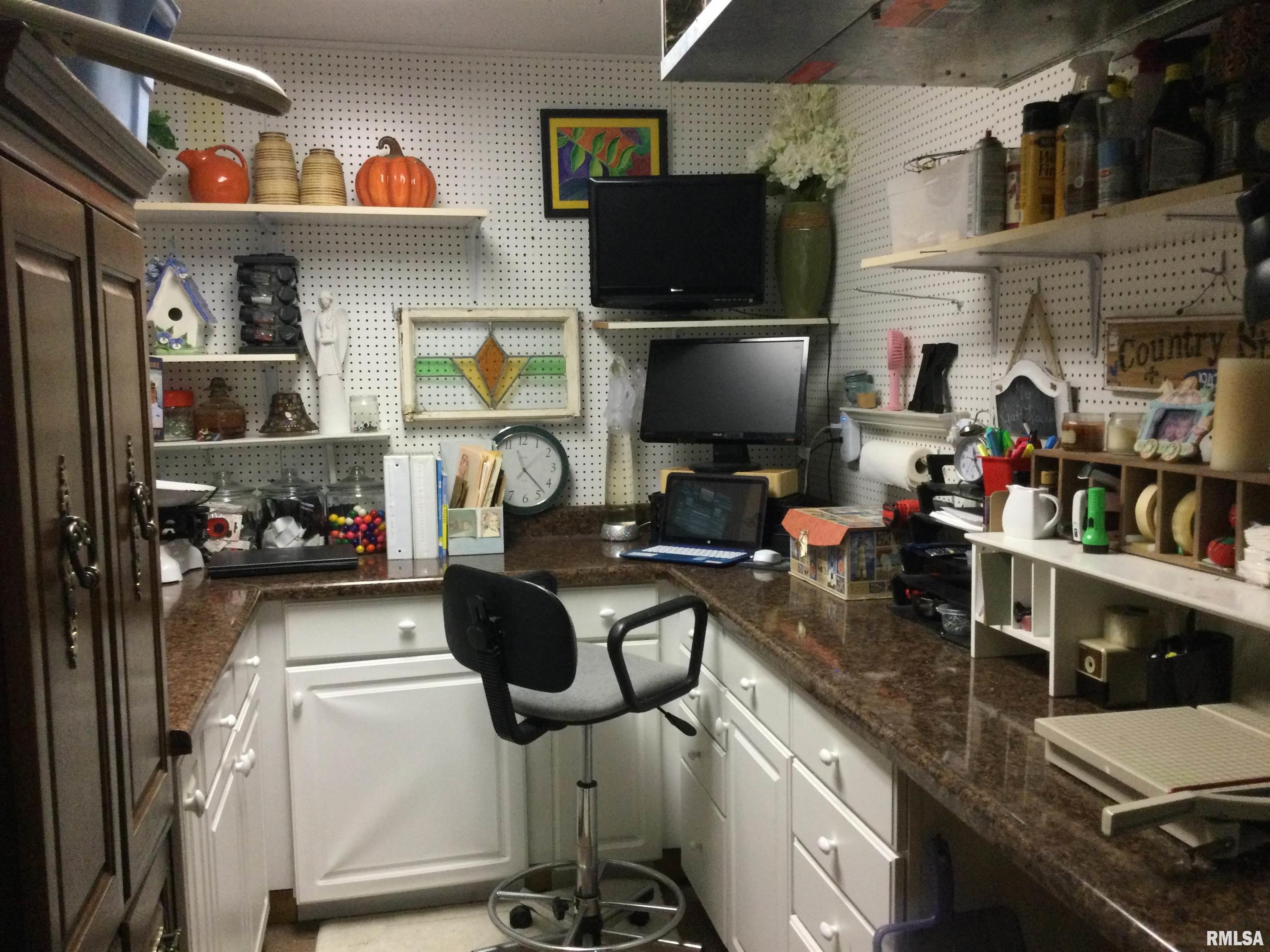 5453 Cherokee Lane, Carbondale, Illinois image 28