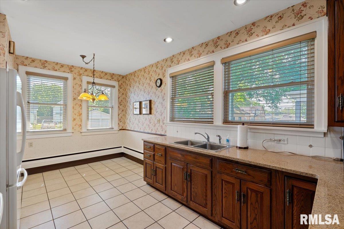1840 14th Street, Moline, Illinois image 17
