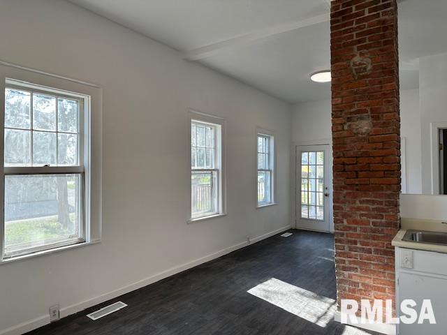 335 E Elm Street, Waverly, Illinois image 21