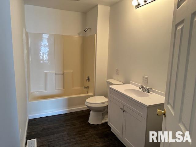 335 E Elm Street, Waverly, Illinois image 10