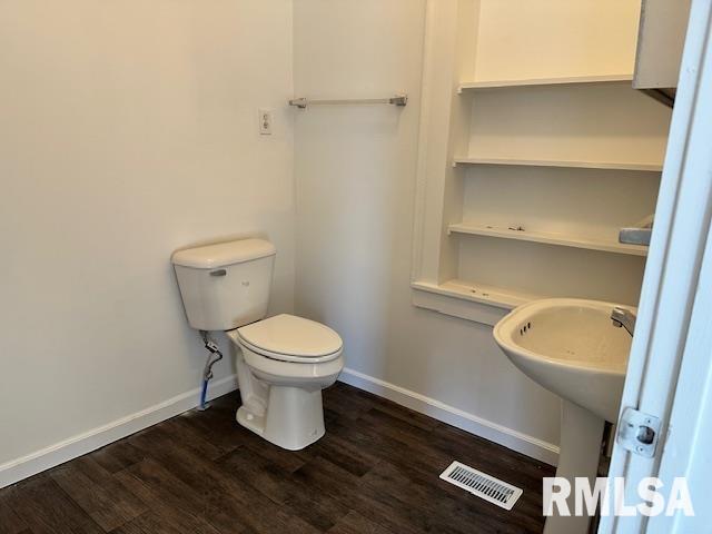 335 E Elm Street, Waverly, Illinois image 5