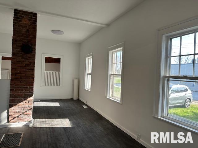 335 E Elm Street, Waverly, Illinois image 4