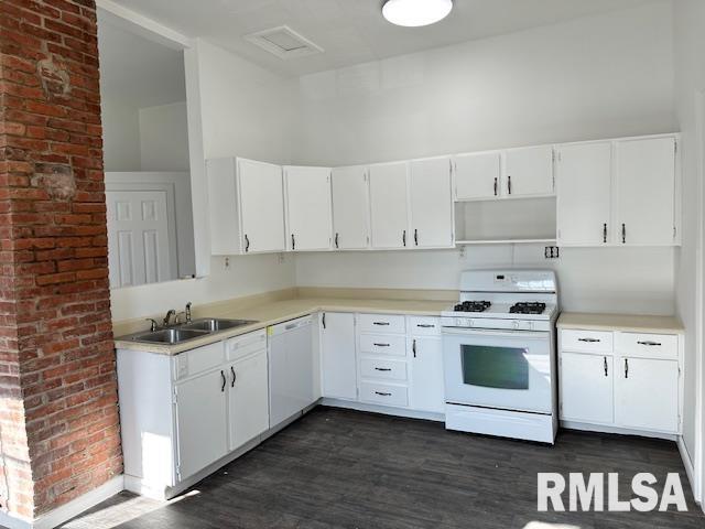 335 E Elm Street, Waverly, Illinois image 19