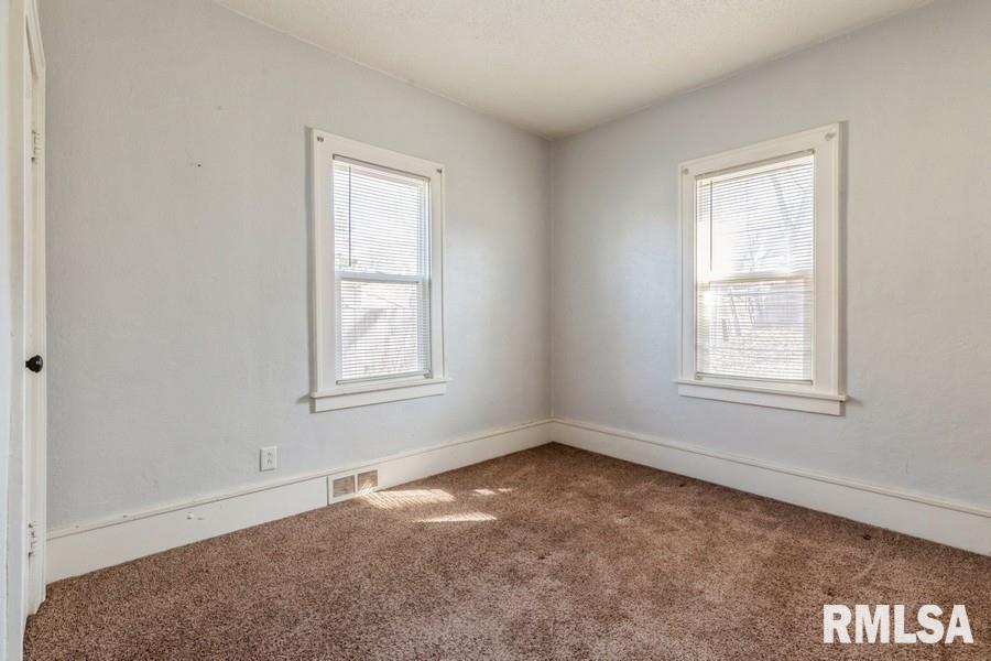 4227 11th Street, Rock Island, Illinois image 14