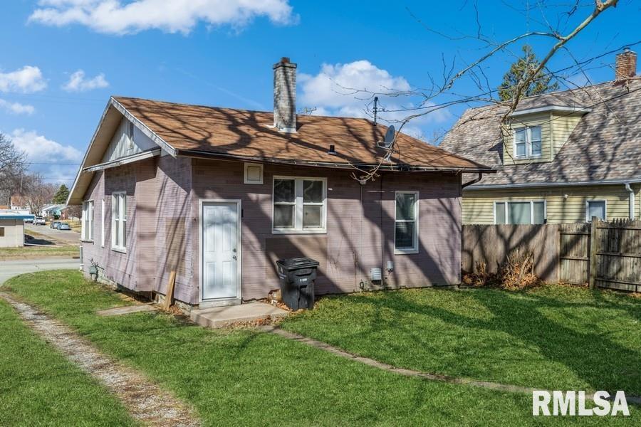 4227 11th Street, Rock Island, Illinois image 3