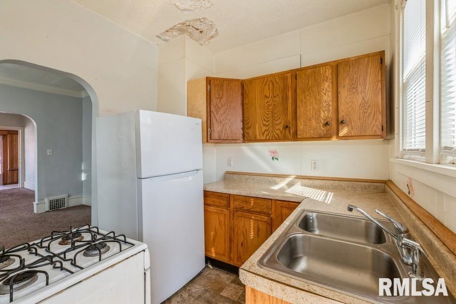 4227 11th Street, Rock Island, Illinois image 10