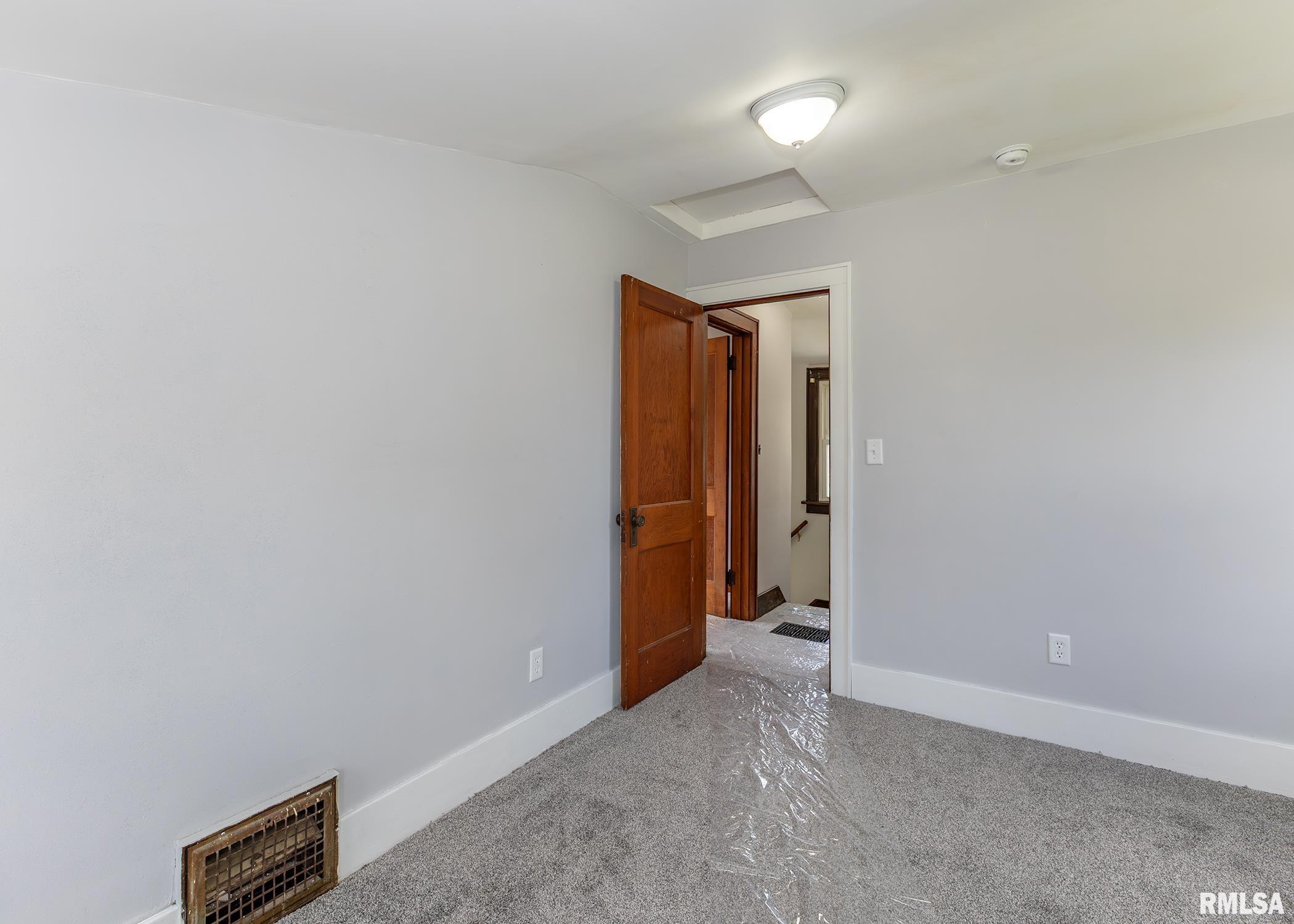 2119 44th Street, Moline, Illinois image 19