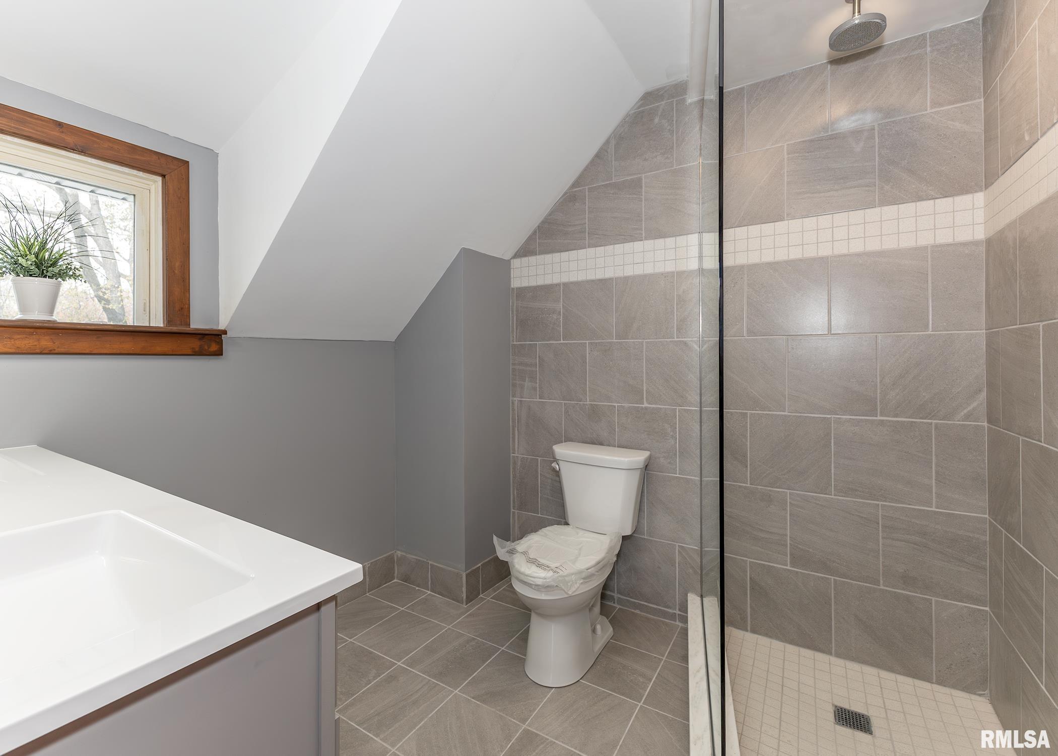 2119 44th Street, Moline, Illinois image 16