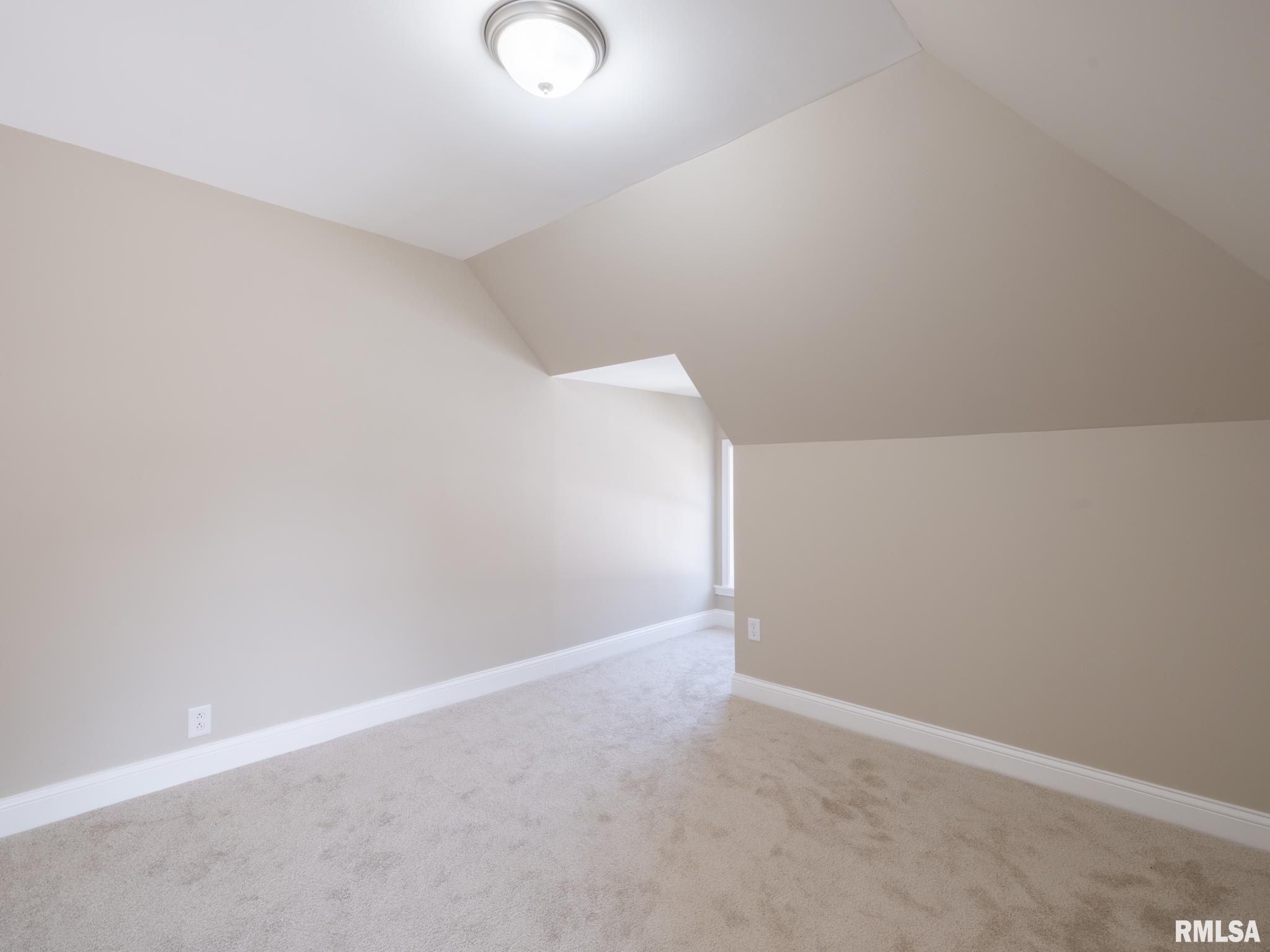 201 E Oakley Street, Glasford, Illinois image 22
