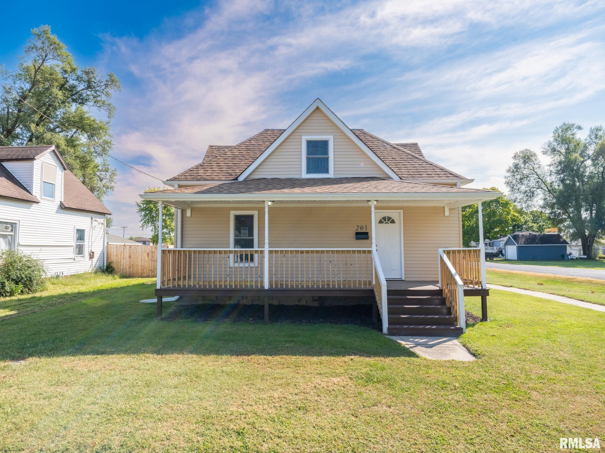 201 E Oakley Street, Glasford, Illinois image 1