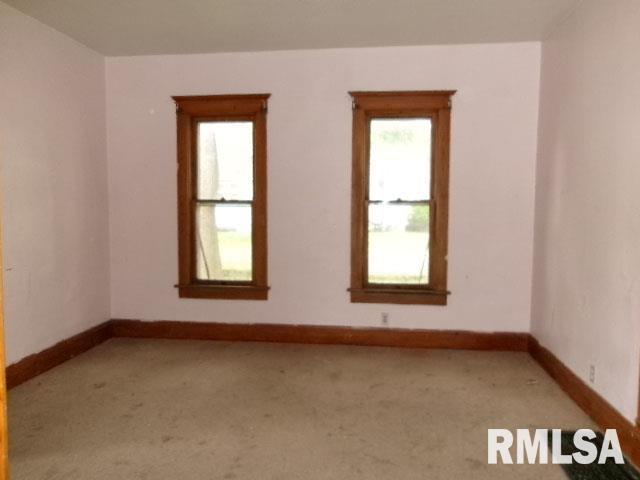 896 E Chestnut Street, Canton, Illinois image 8