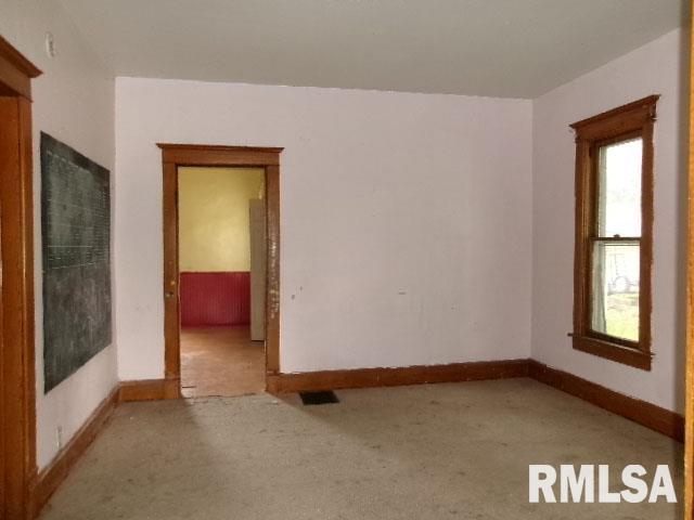 896 E Chestnut Street, Canton, Illinois image 9