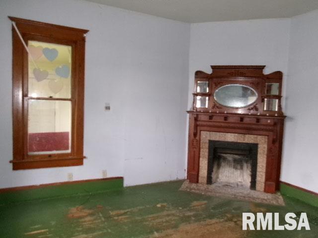 896 E Chestnut Street, Canton, Illinois image 7