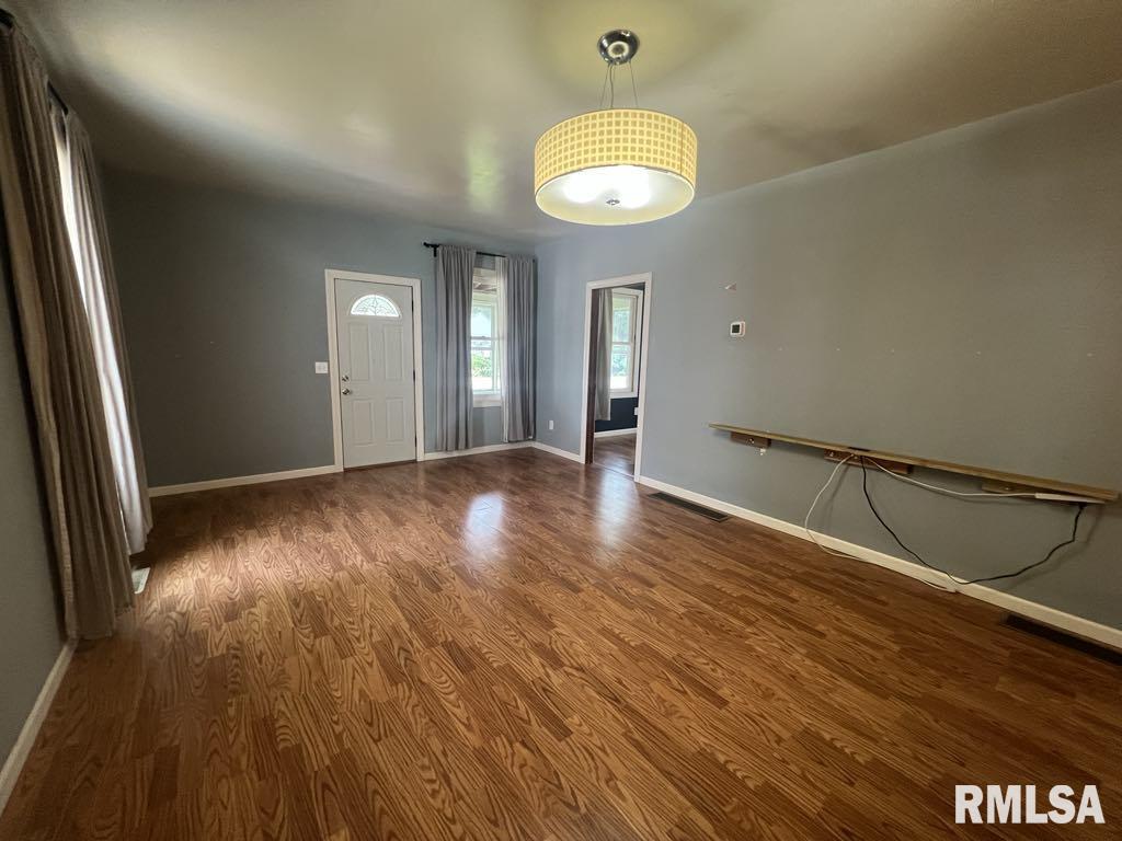 836 S Johnson Street, Macomb, Illinois image 5
