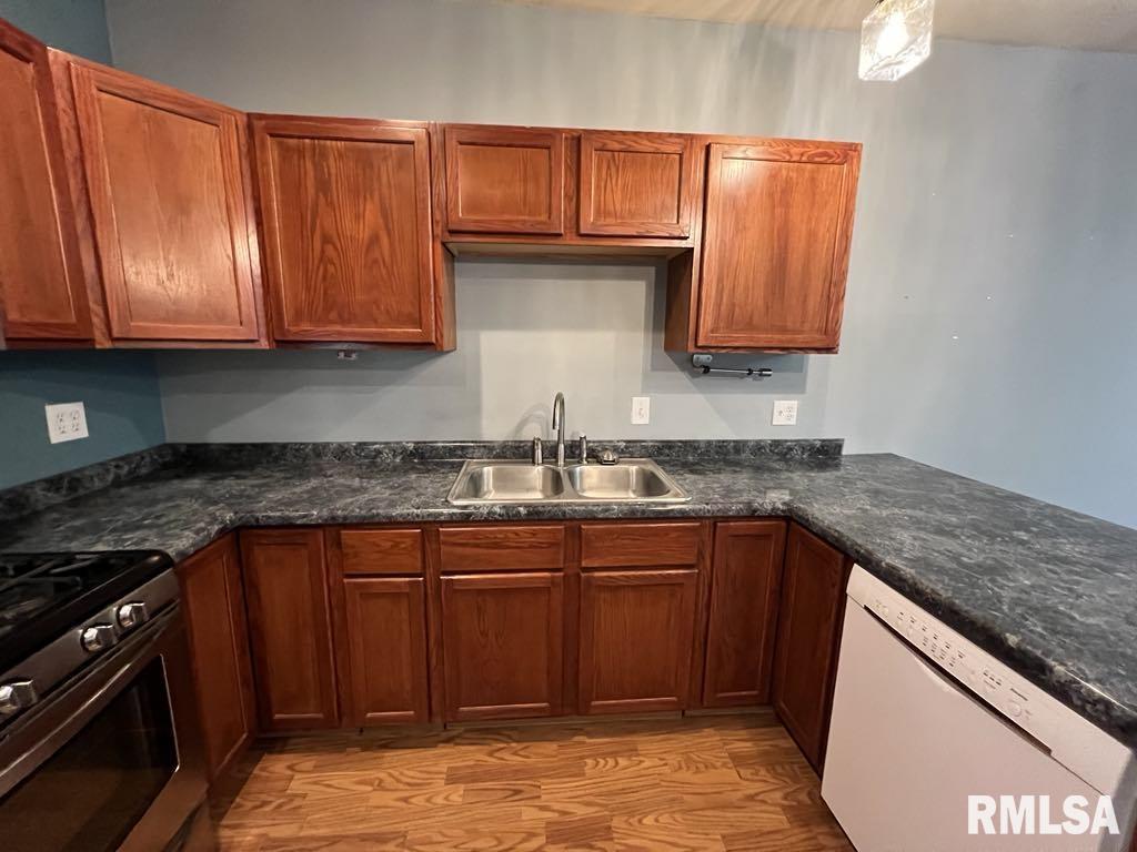 836 S Johnson Street, Macomb, Illinois image 9