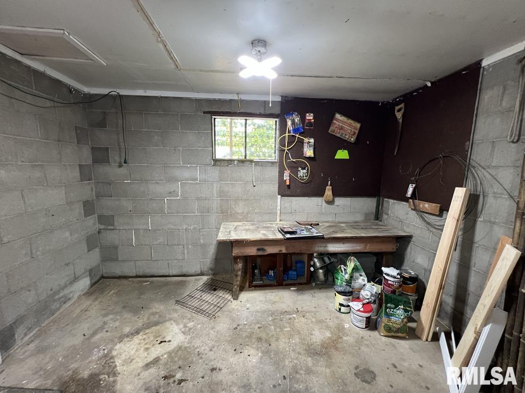 836 S Johnson Street, Macomb, Illinois image 25
