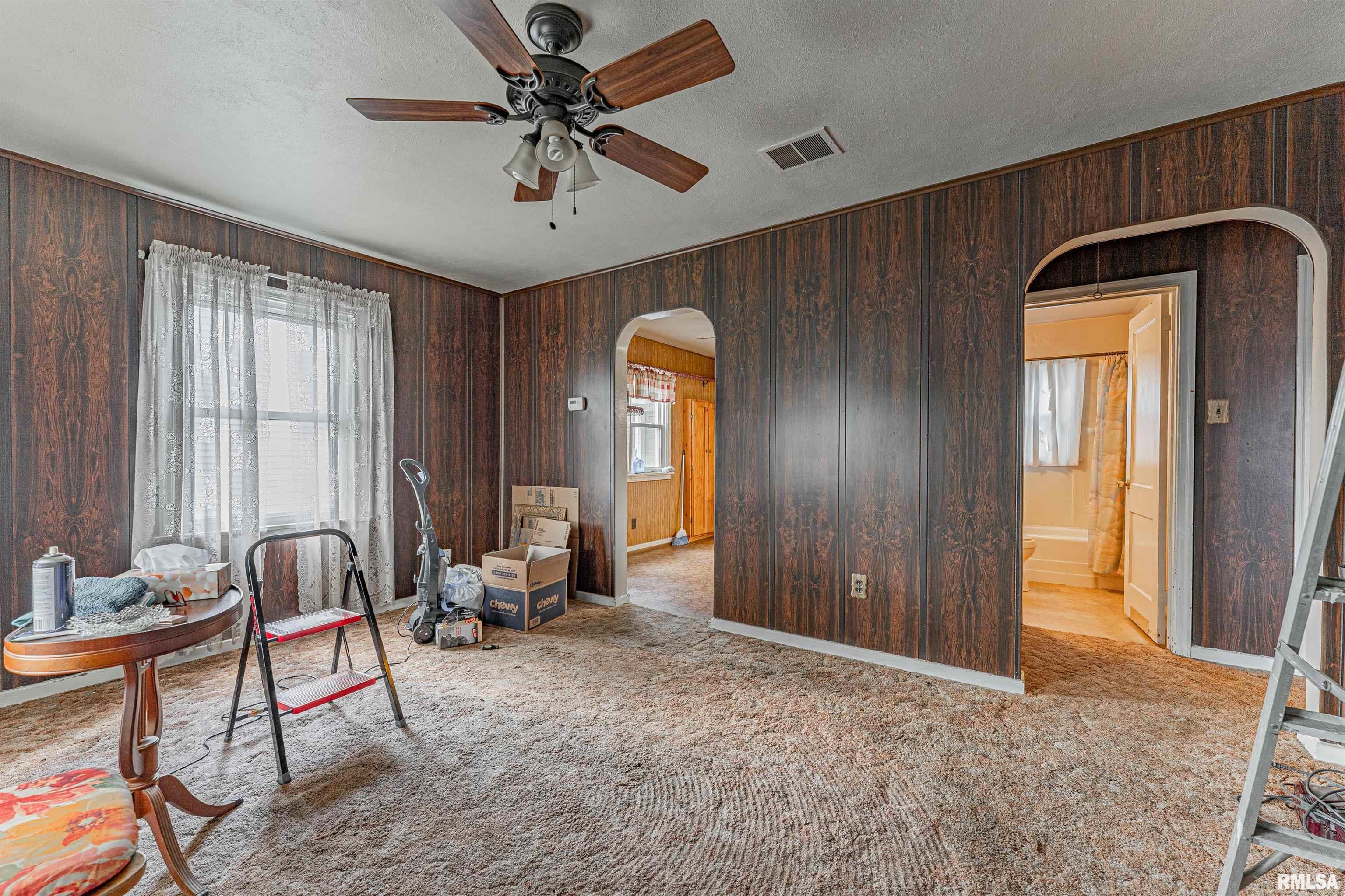 1426 3rd Street, Lincoln, Illinois image 4