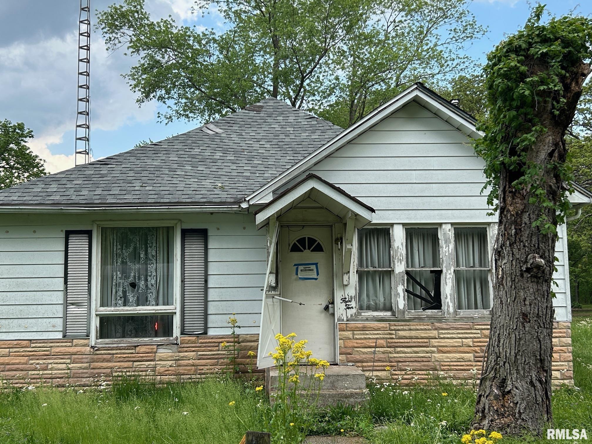 410 S Jenette, Buckner, Illinois image 2