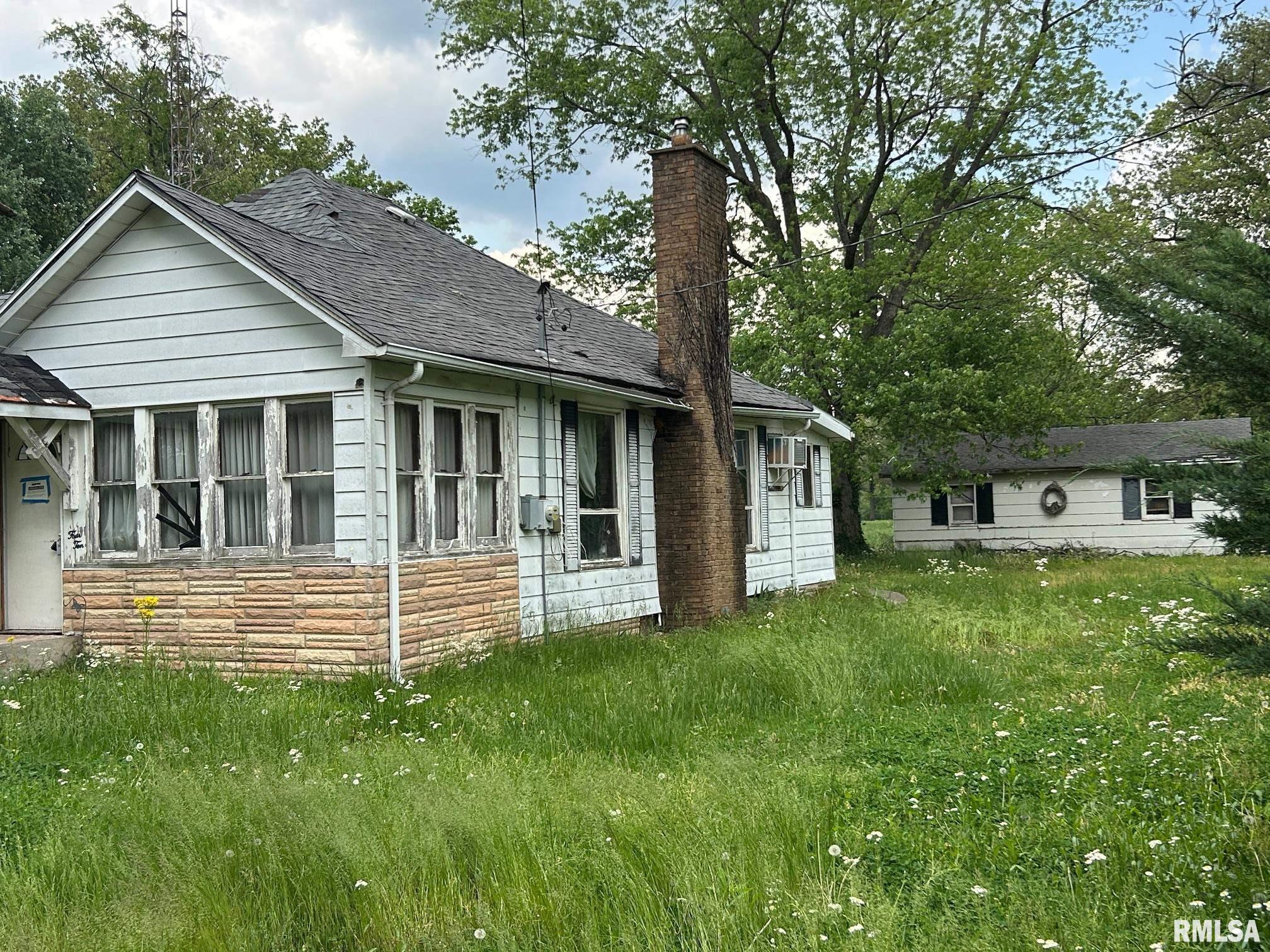 410 S Jenette, Buckner, Illinois image 3