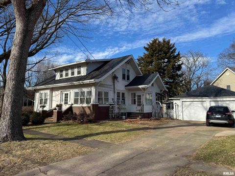 Apartment For Sale - 210 W Madison Street<br/> Havana, IL 62644