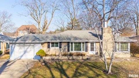 Homes For Sale - 1504 N 5th Street<br/> Tazewell County, Pekin, IL 61554