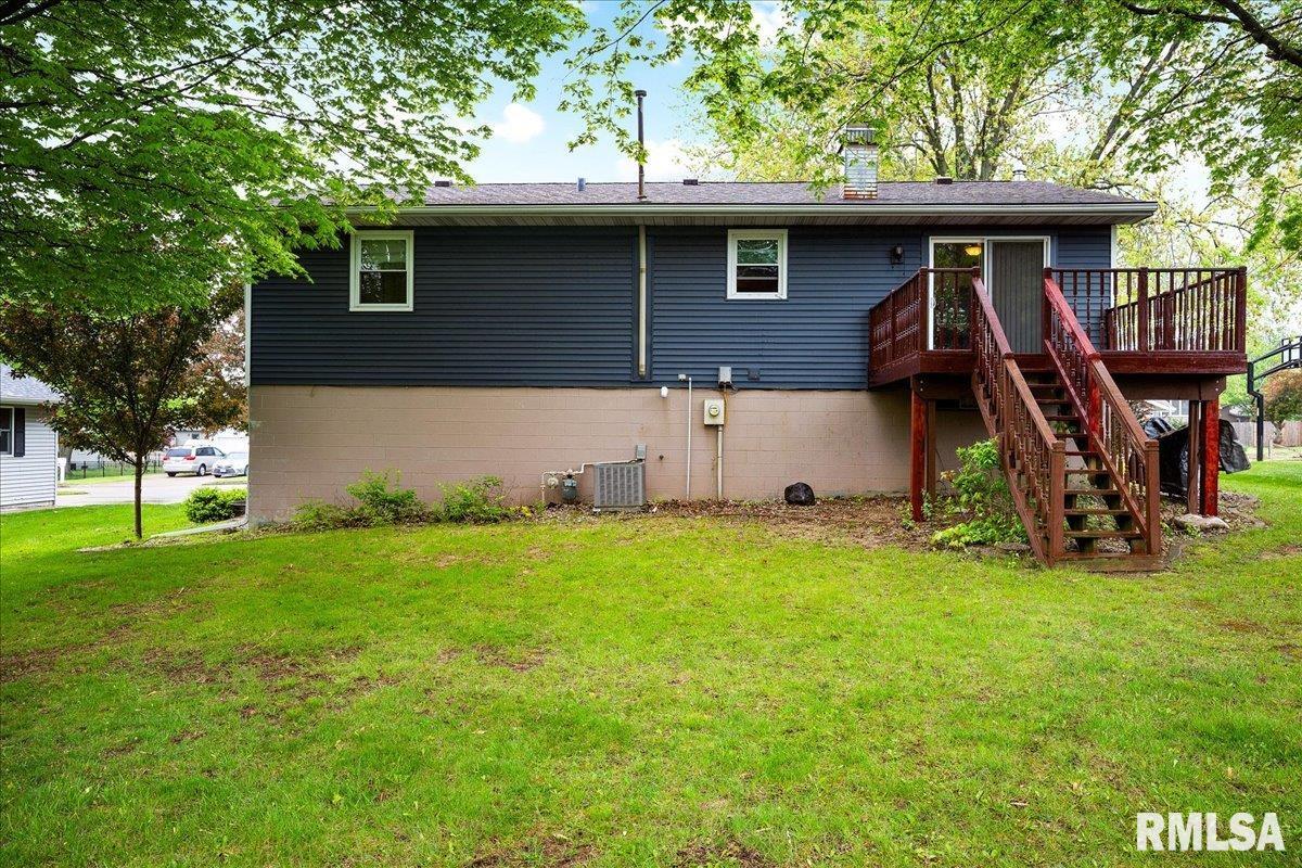411 Zook Court, Germantown Hills, Illinois image 4