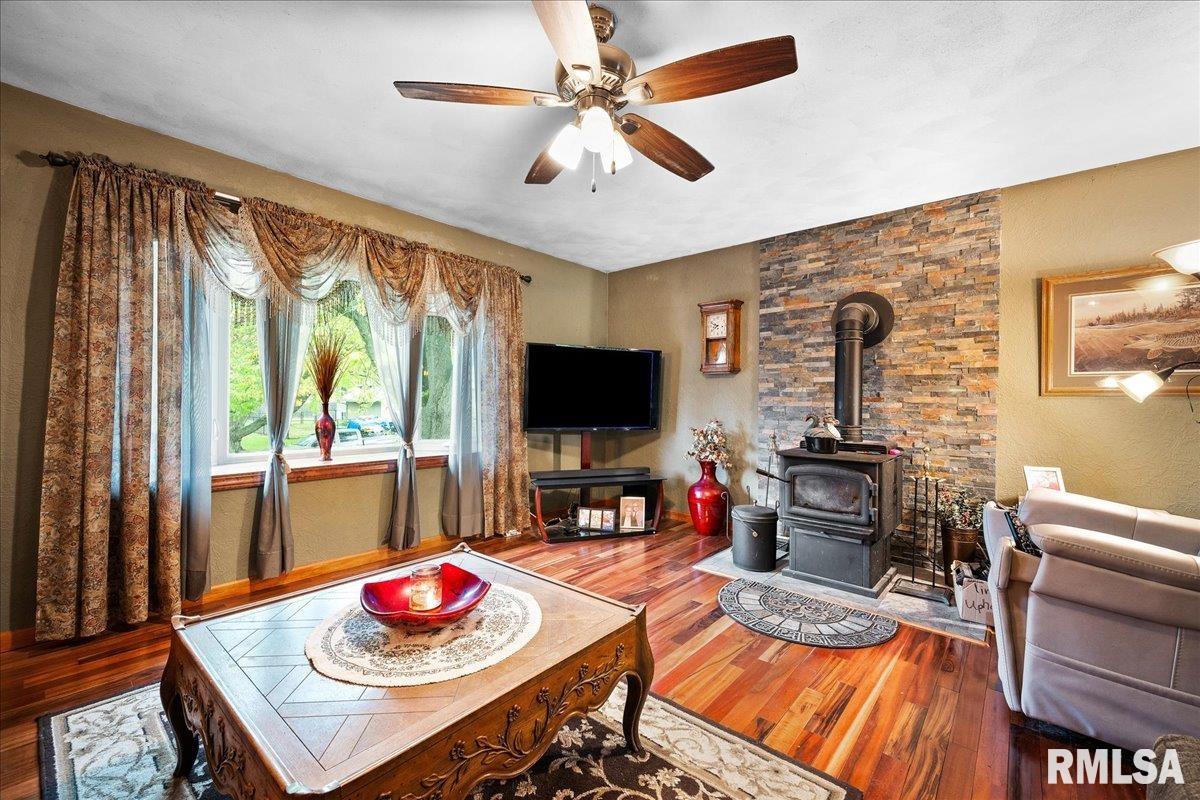 411 Zook Court, Germantown Hills, Illinois image 18